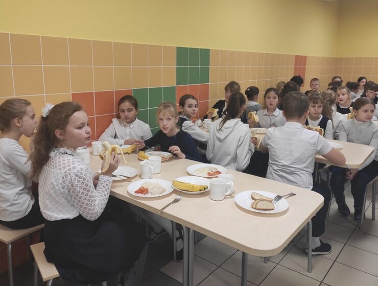 Школьным питанием обеспечены 70 тысяч детей в Калининградской области
