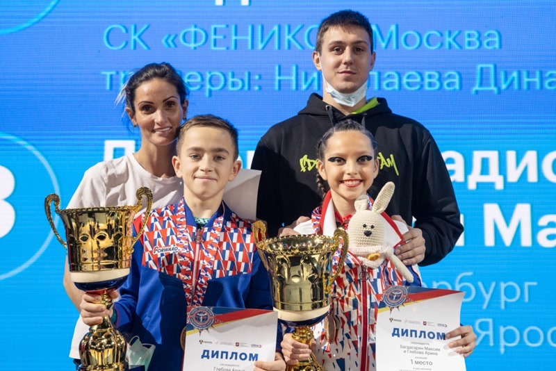 Представители Калининграда увезли три медали первенства России по акробатическому рок-н-роллу