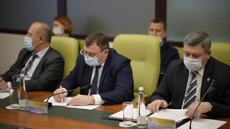 Совет ректоров обсудил работу вузов Калининградской области в период пандемии