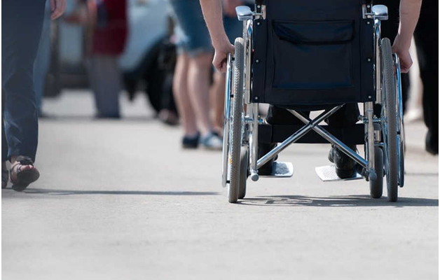 СУ СКР занялось проверкой информации о нарушении жилищных прав инвалида-колясочника