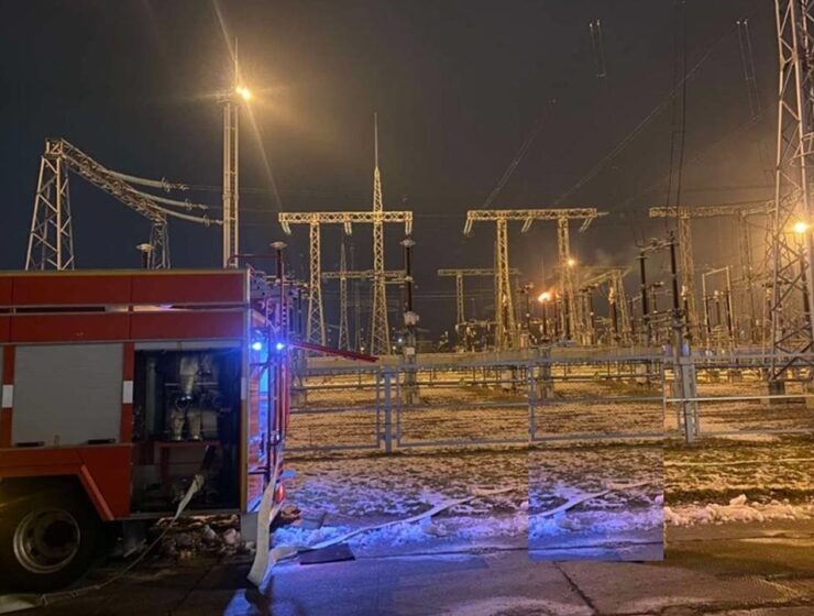 В Калининграде на территории ТЭЦ-2 загорелся трансформатор тока на 330 кВт