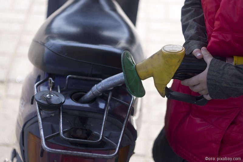 В Калининграде стабильно продолжает расти стоимость бензина