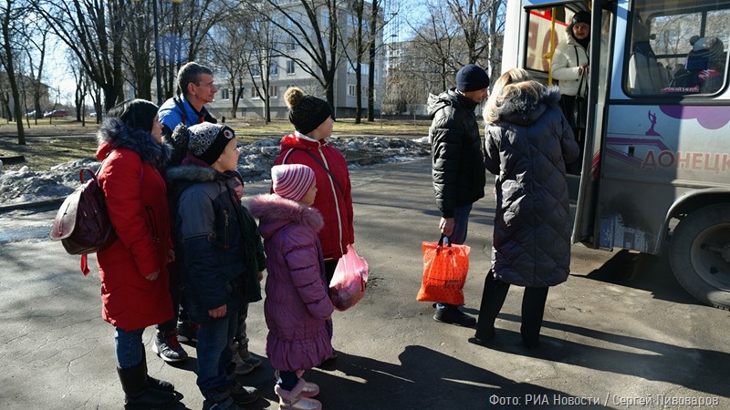 В Россию прибыли 61 тыс. беженцев из Донбасса