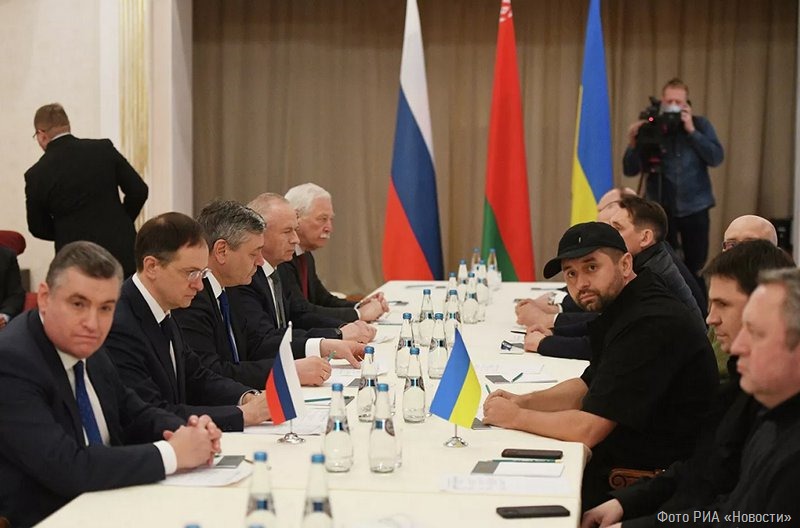 Переговоры Москвы и Киева завершились в Белоруссии