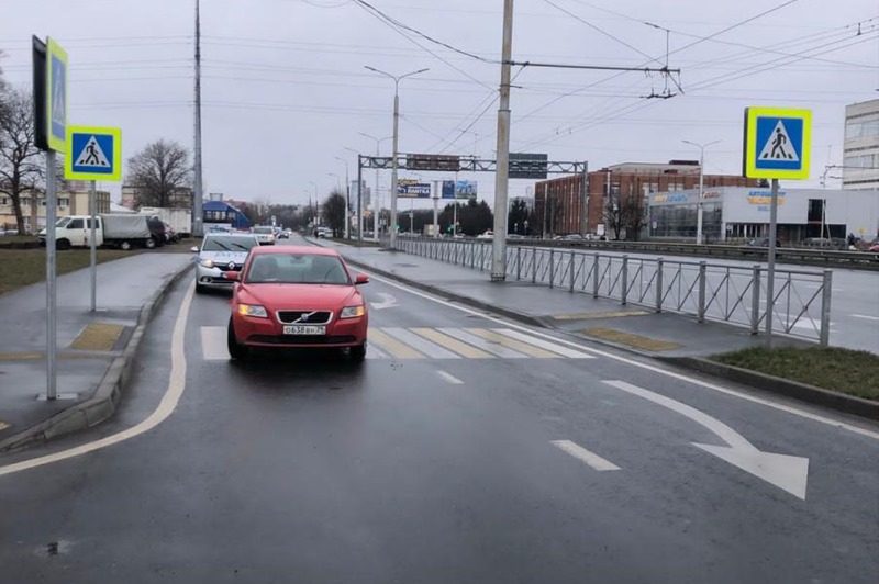 В Калининграде водитель «Вольво» сбил пешехода на «зебре»