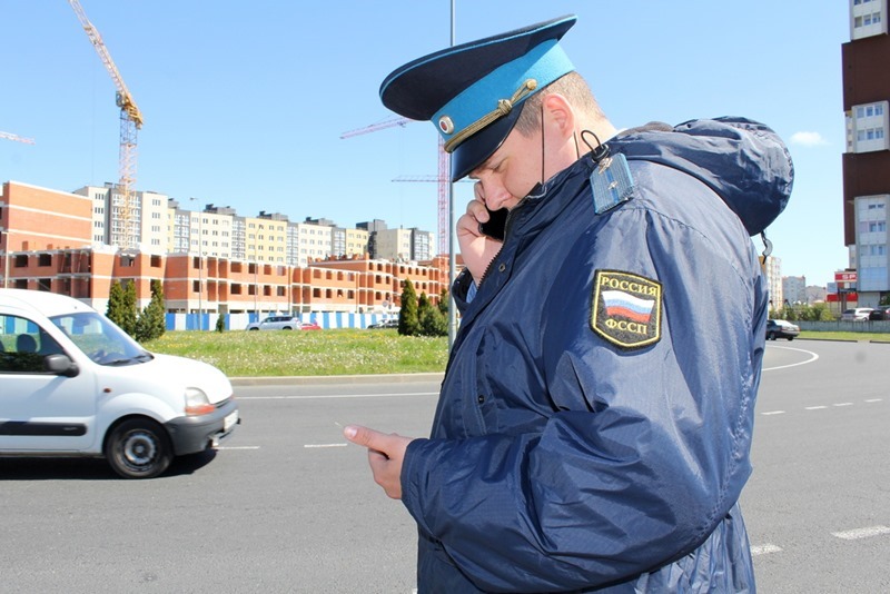 Калининградец отдал долг в 700 тысяч рублей жителю Германии после ареста автомобиля
