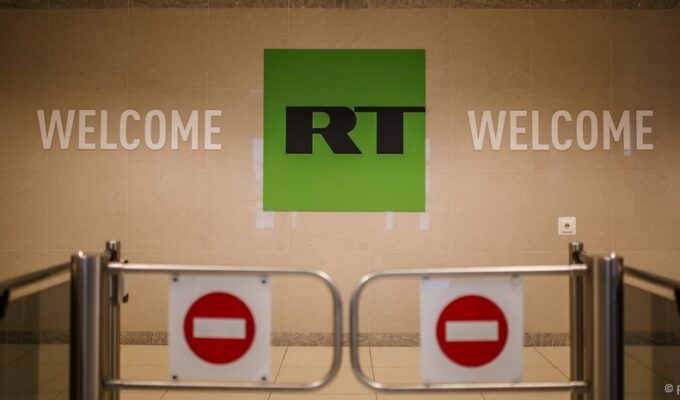Американцы всё чаще ищут на RT и Sputnik правду о спецоперации России на Украине