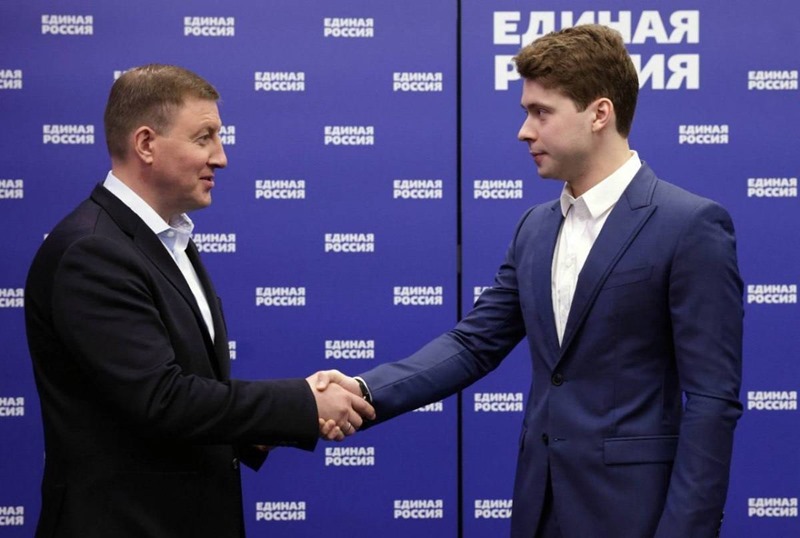 Андрей Турчак (слева) и Илья Медведев