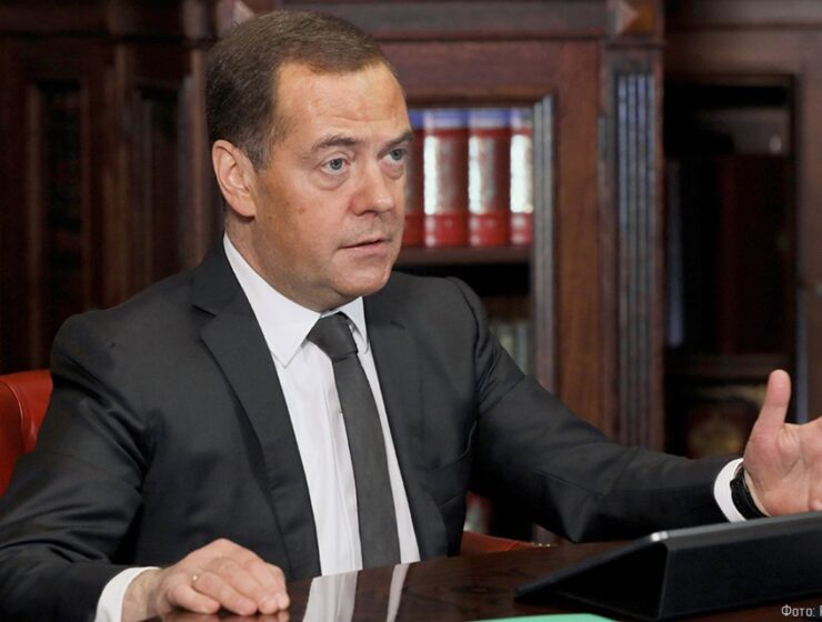 Медведев: Литва поплатится за Калининград