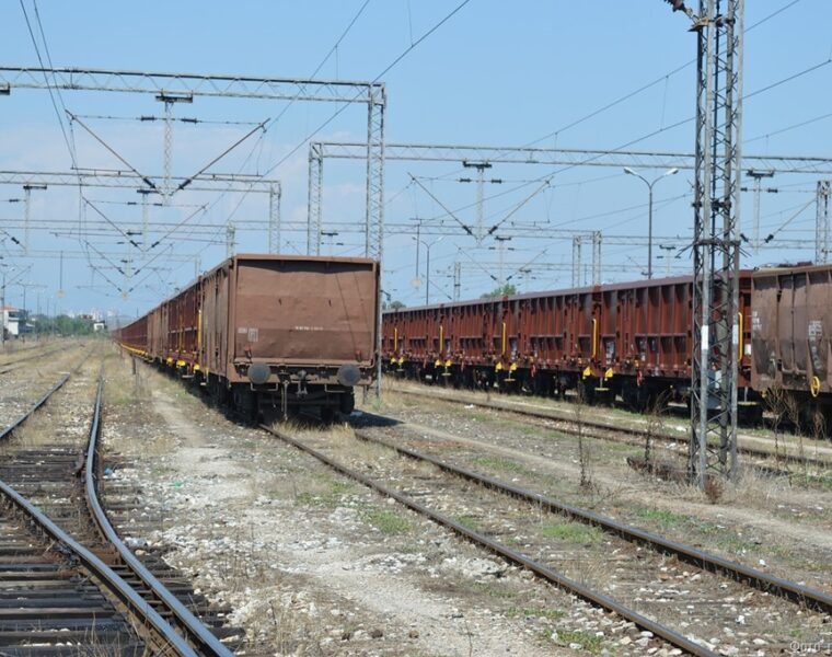 Песков пригрозил Литве ответными мерами за прекращение транзита грузов в Калининградскую область