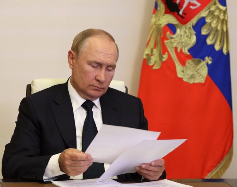 Путин проведёт в Калининграде открытый урок и побывает в театрально-образовательном комплексе