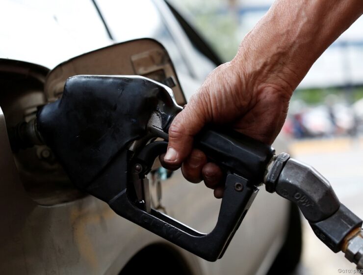 Калининградские автомобилисты переплачивают 3,5 рубля за каждый литр бензина