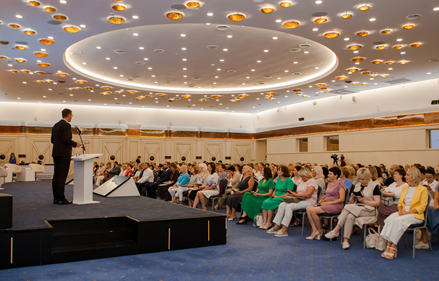 В Калининградской области стартовала августовская педагогическая конференция