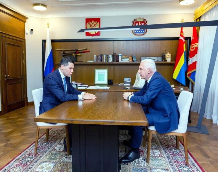 Полпред президента в СЗФО поздравил Антона Алиханова с вступлением в должность губернатора