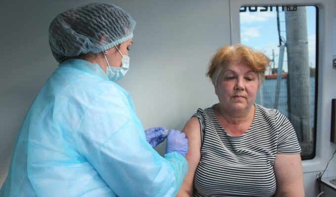 В Минздраве рассказали о работе мобильных прививочных пунктов в Калининграде и области