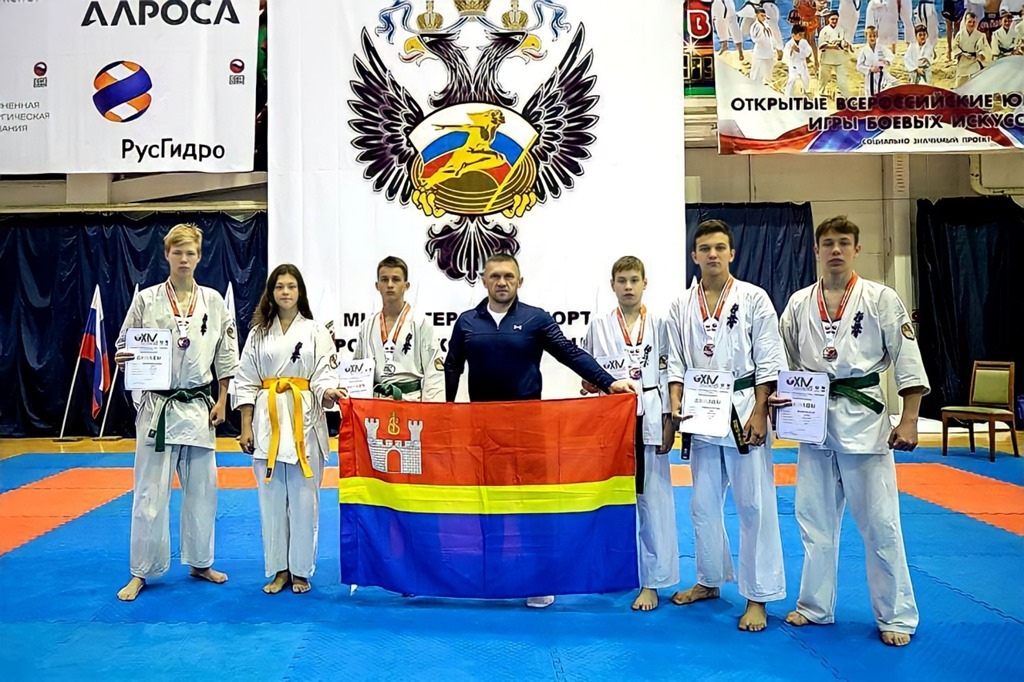 Бойцы киокусинкай из Калининграда завоевали пять наград всероссийских юношеских игр боевых искусств