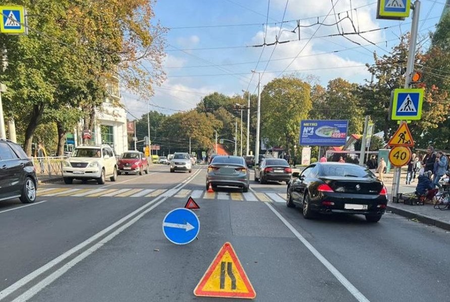 60-летний водитель сбил 18-летнего пешехода на проспекте Мира в Калининграде