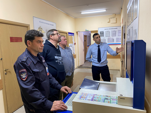 В Калининграде представители общественного совета осуществили проверку линейного отдела полиции