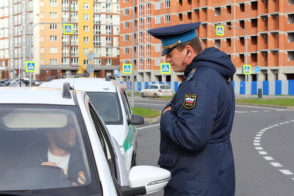 В Калининградской области выдали в два раза меньше водительских удостоверений