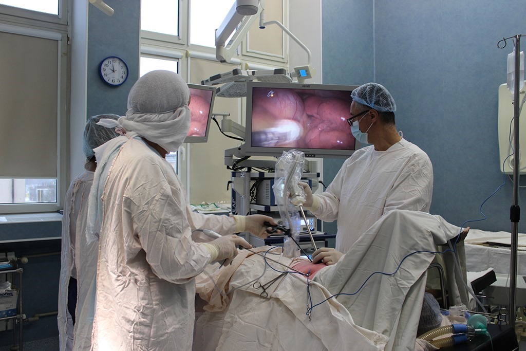 Новое оборудование позволило существенно увеличить количество эндоскопических операций калининградцам