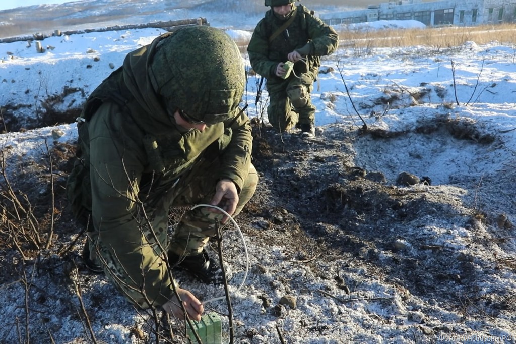Минобороны РФ опровергло заявления о «высоких бесполезных потерях в людях и технике» в боях за Павловку