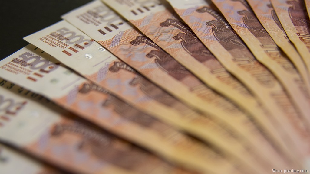 Житель Калининграда промышлял кражей денег и телефонов, используя купюры из «банка приколов».