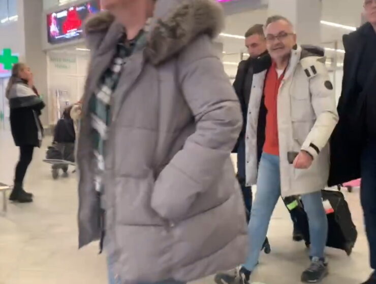 Негодующий калининградец не давал прохода послу Польши в аэропорту Калининграда