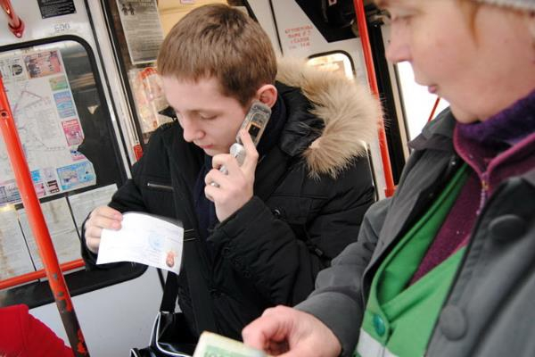 Студенты и школьники за год сэкономили 40 млн рублей на поездках по областным автобусным маршрутам