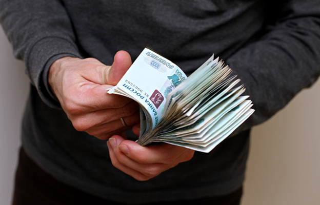 В Калининградской области 63% респондентов недовольны зарплатой - опрос