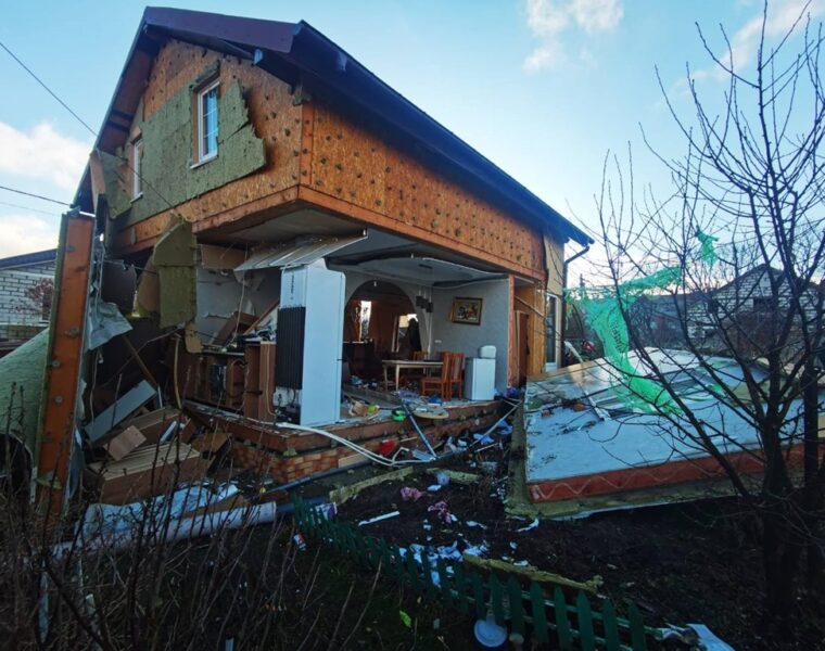 Житель Мечниково разрушил дом, пытаясь самостоятельно заменить газовый баллон