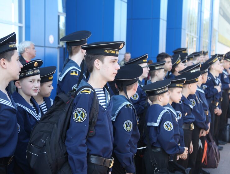 «Автотор-Арена» приняла военно-спортивный смотр кадетских классов Калининградской области
