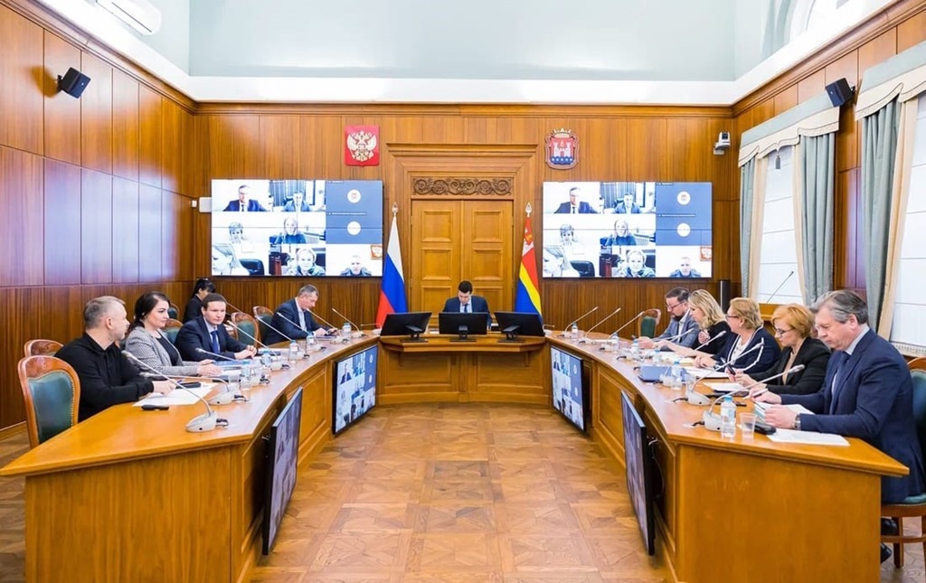 Алиханов пообещал калининградским НКО поддержку на 24 миллиона рублей