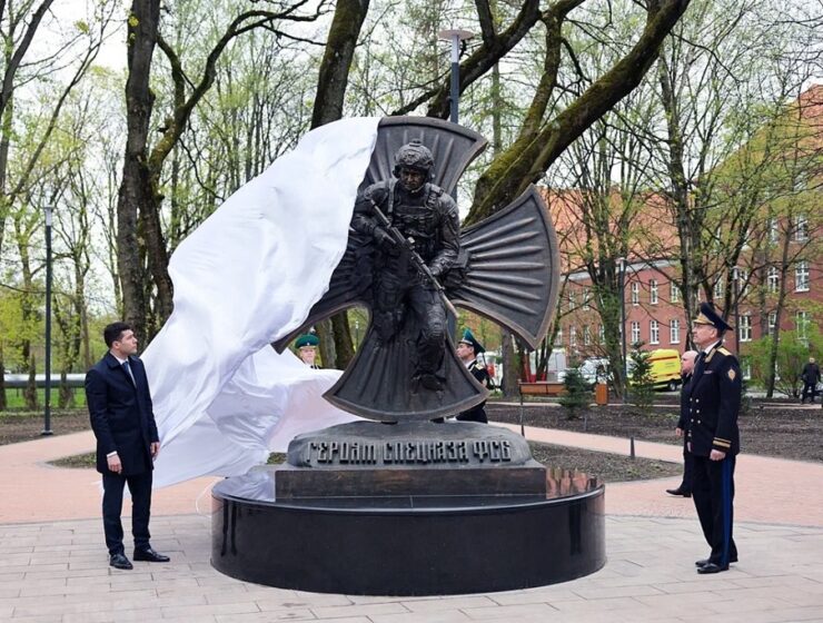 В Калининграде открыли памятник героям спецназа ФСБ России