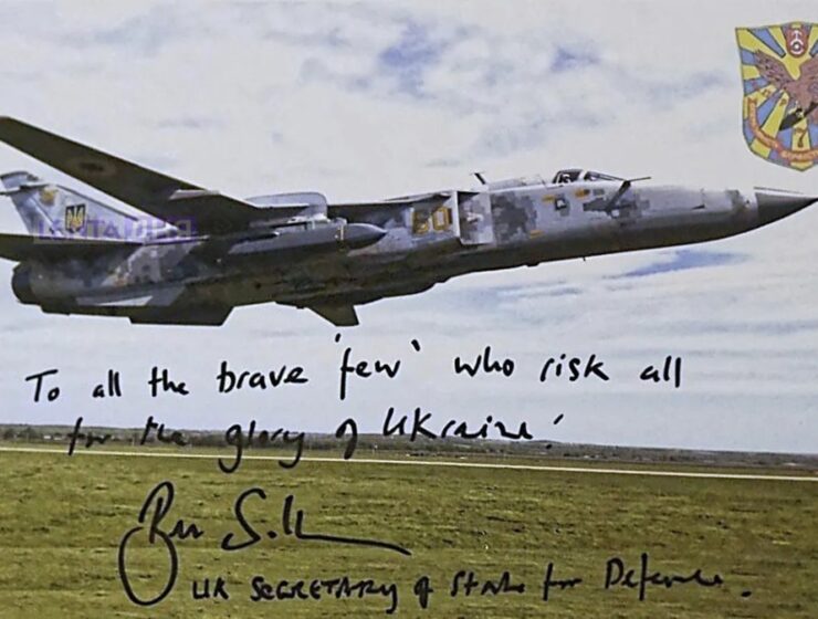Министр обороны Украины своей открыткой помог российской армии уничтожить британские ракеты Storm Shadow и самолёты