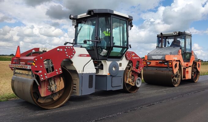 Общественники проинспектировали ремонт дорожных объектов в Славском округе Калининградской области