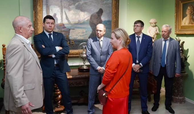 Министр культуры Любимова и губернатор Алиханов посетили в Калининграде новый частный музей