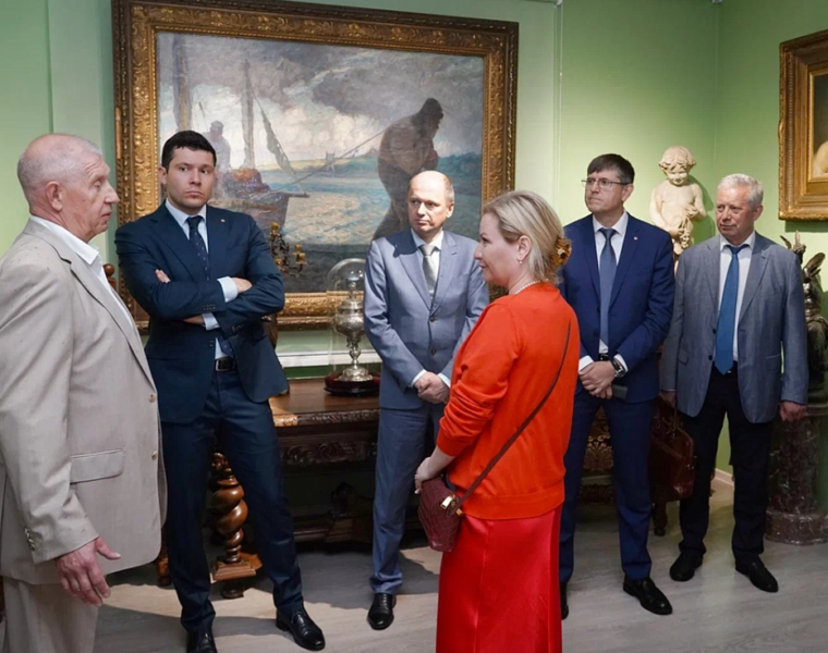 Министр культуры Любимова и губернатор Алиханов посетили в Калининграде новый частный музей