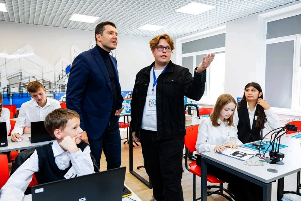 В школах Калининградской области стартовал новый учебный год