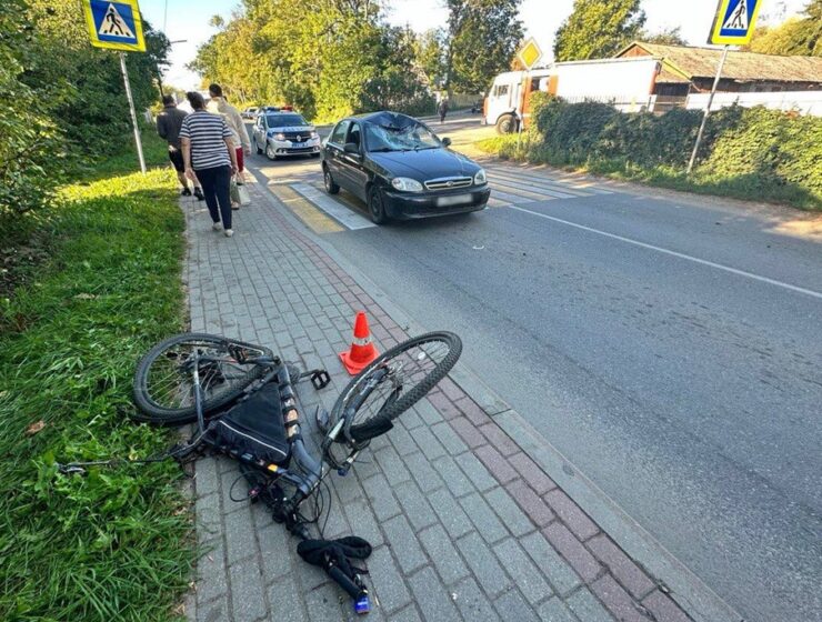 Мамочка на велосипеде с ребёнком попала под колёса «ЗАЗа»