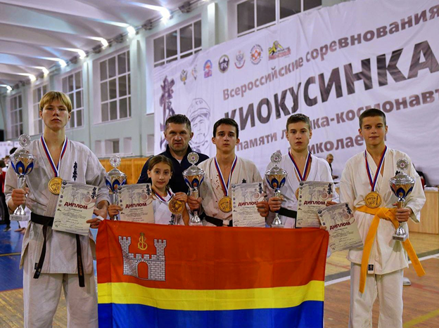 Калининградские каратисты завоевали пять золотых медалей всероссийских соревнований