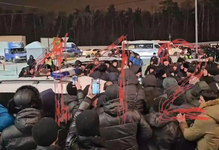 Лидер справедливороссов пришёл в ярость от сотворённого мигрантами в Москве