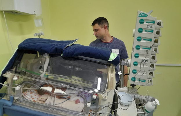 Калининградские врачи спасли от слепоты новорожденного мальчика