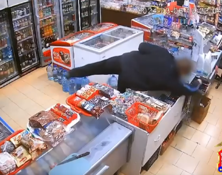 В Балтийске задержан гражданин, нахально похитивший деньги из кассы магазина