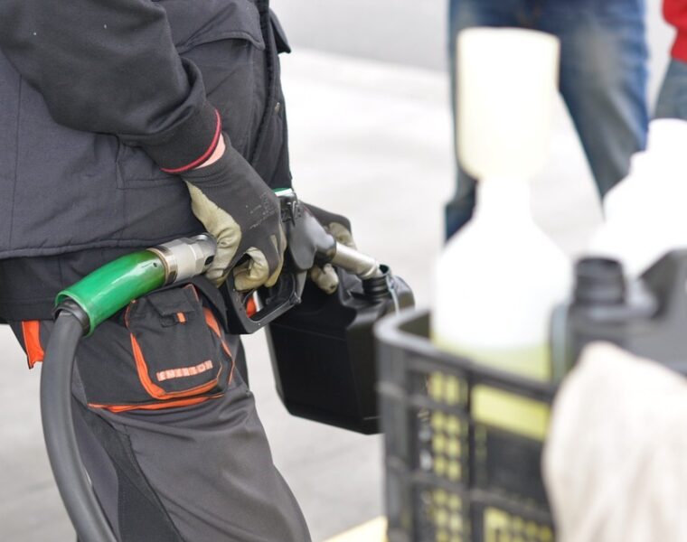 В Калининграде наметился рост цен на бензин
