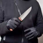 Житель Черняховска подозревается в убийстве приятеля одним ударом ножа
