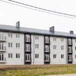 Жителю авариных домов из Люблино получили ключи от новых квартир