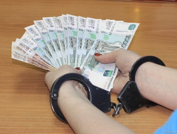 Сотрудница банка похитила у калининградцев около 4 миллионов рублей