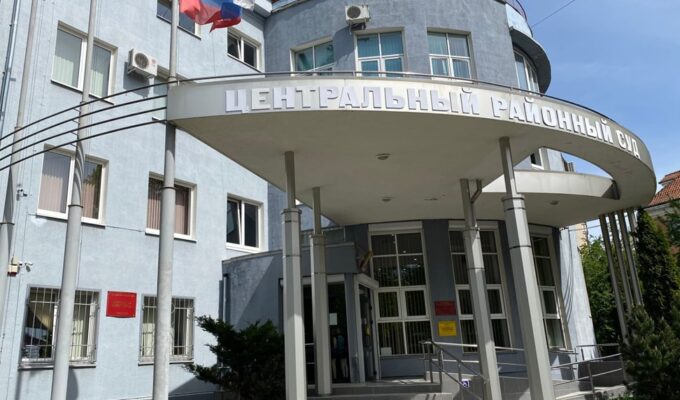 Суд отправил в СИЗО двух подозреваемых в убийстве коллекционера в Калининграде