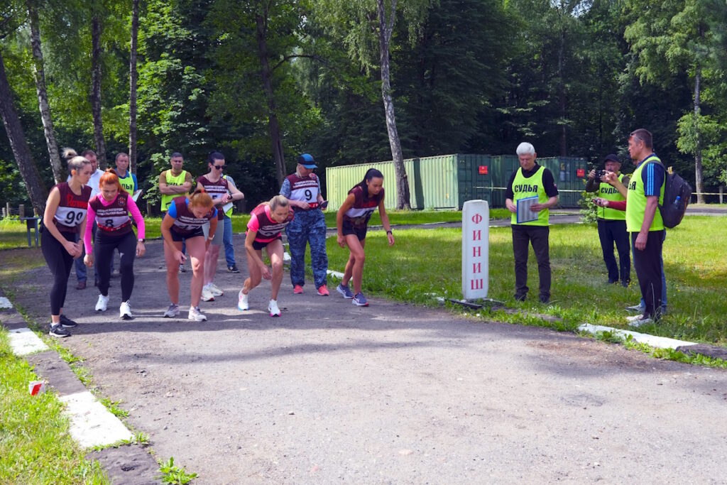 Калининградские силовики разыграли медали чемпионата по служебному биатлону
