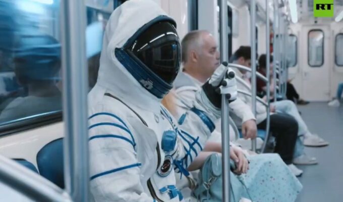 RT и Роскосмос дадут всем желающим отправить вопросы космонавтам на МКС